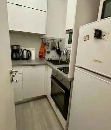 Comfy House W/terrace In Center
