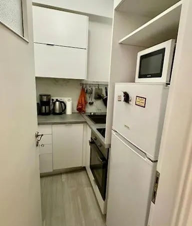 Comfy House W/terrace In Center Apartment
