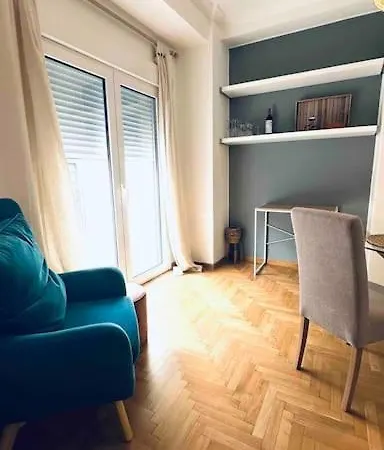 Comfy House W/terrace In Center * Athènes